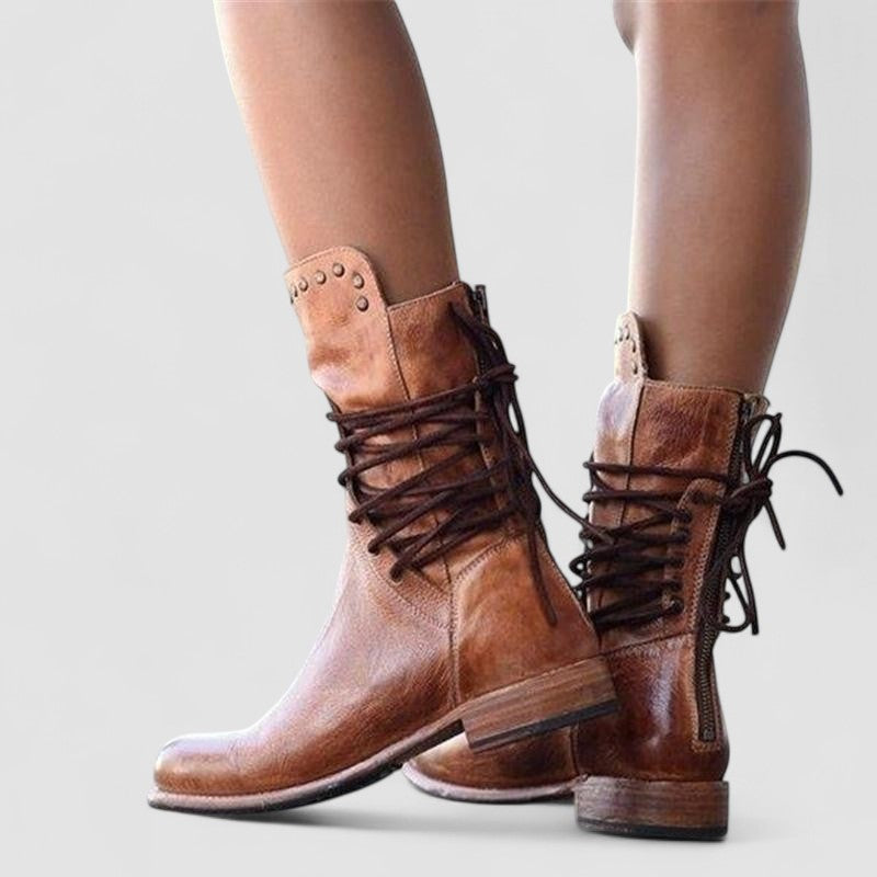 Ginevra | Botas vintage con cordones y tachuelas