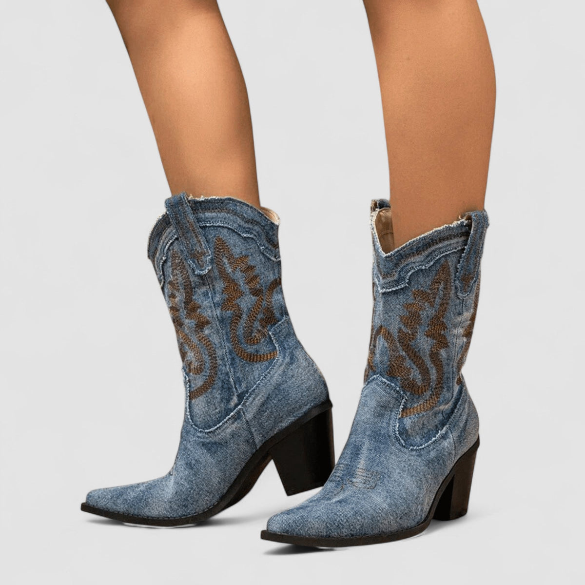 Carla | Botines cowboy con bordados