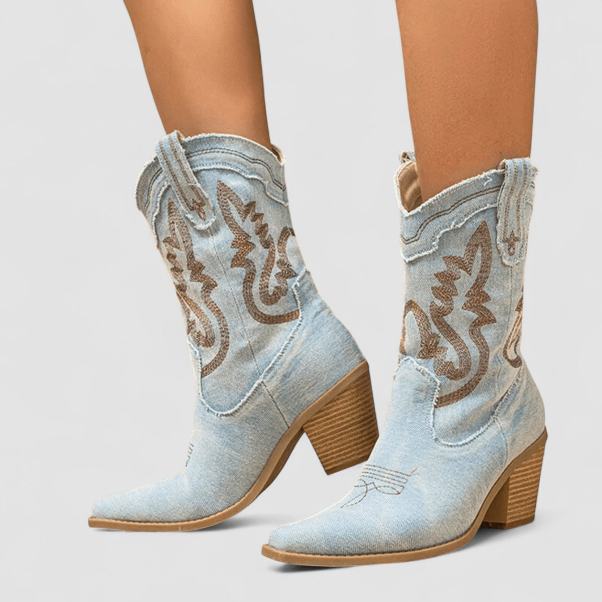 Carla | Botines cowboy con bordados